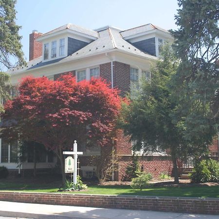 Red Lion Bed & Breakfast Bagian luar foto