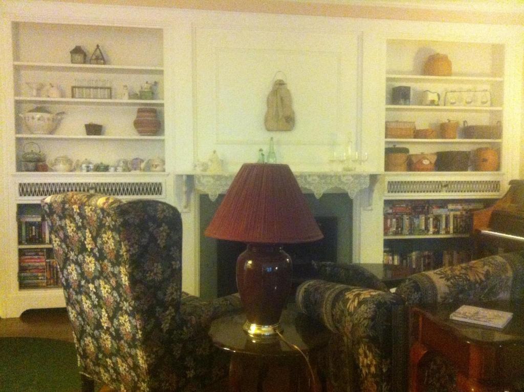 Red Lion Bed & Breakfast Bagian luar foto